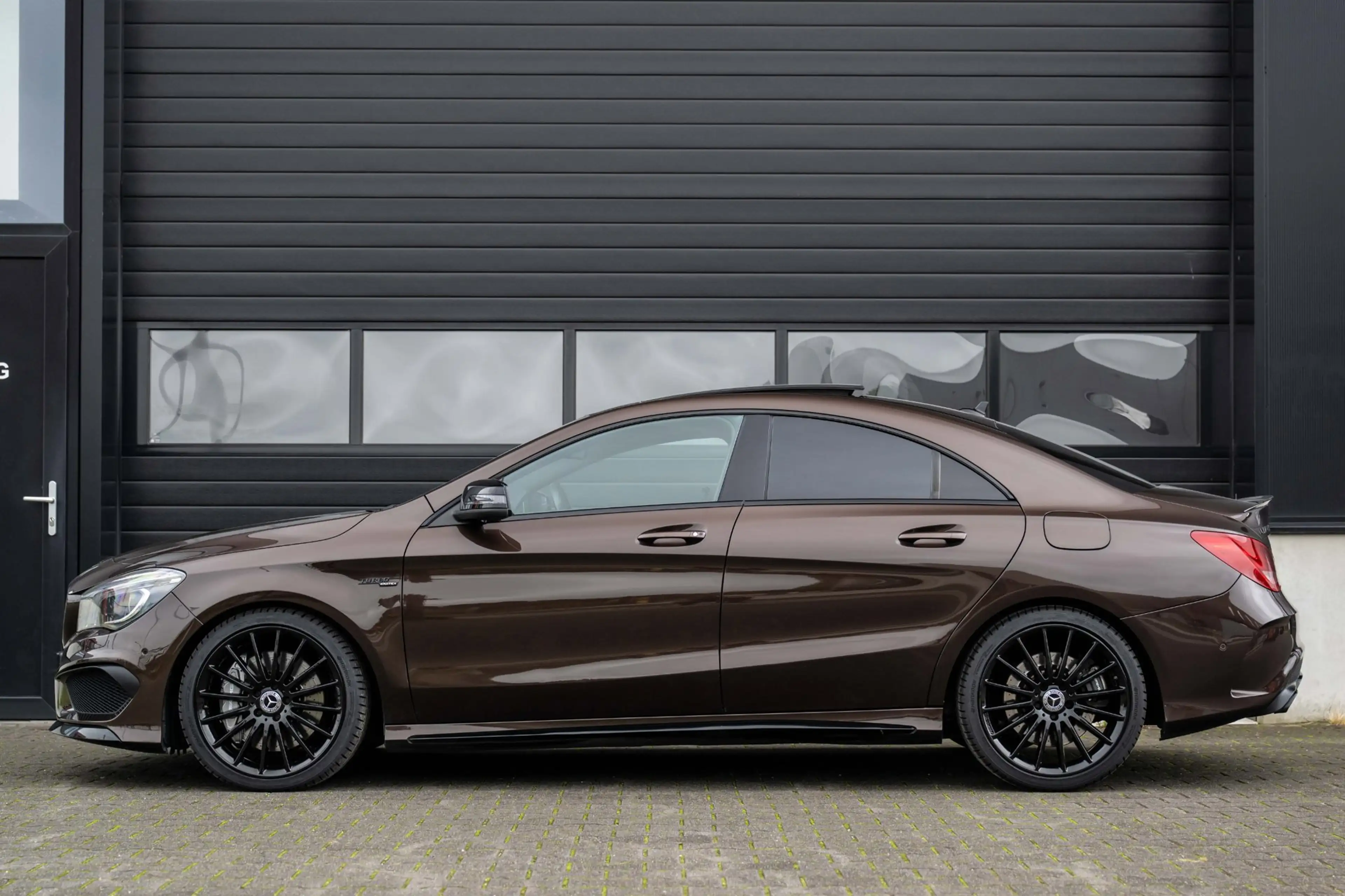 Mercedes-Benz CLA 45 AMG 4MATIC|Pano|Harman-Kardon|Ambi|Night|Cam| — photo 2