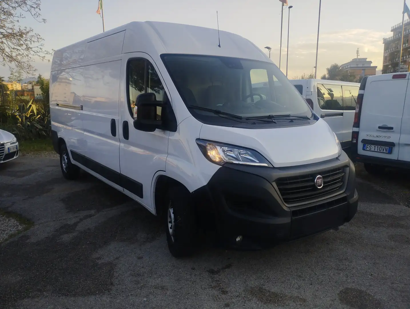 Fiat Ducato furgone L3H2  tetto alto passo lungo - 2