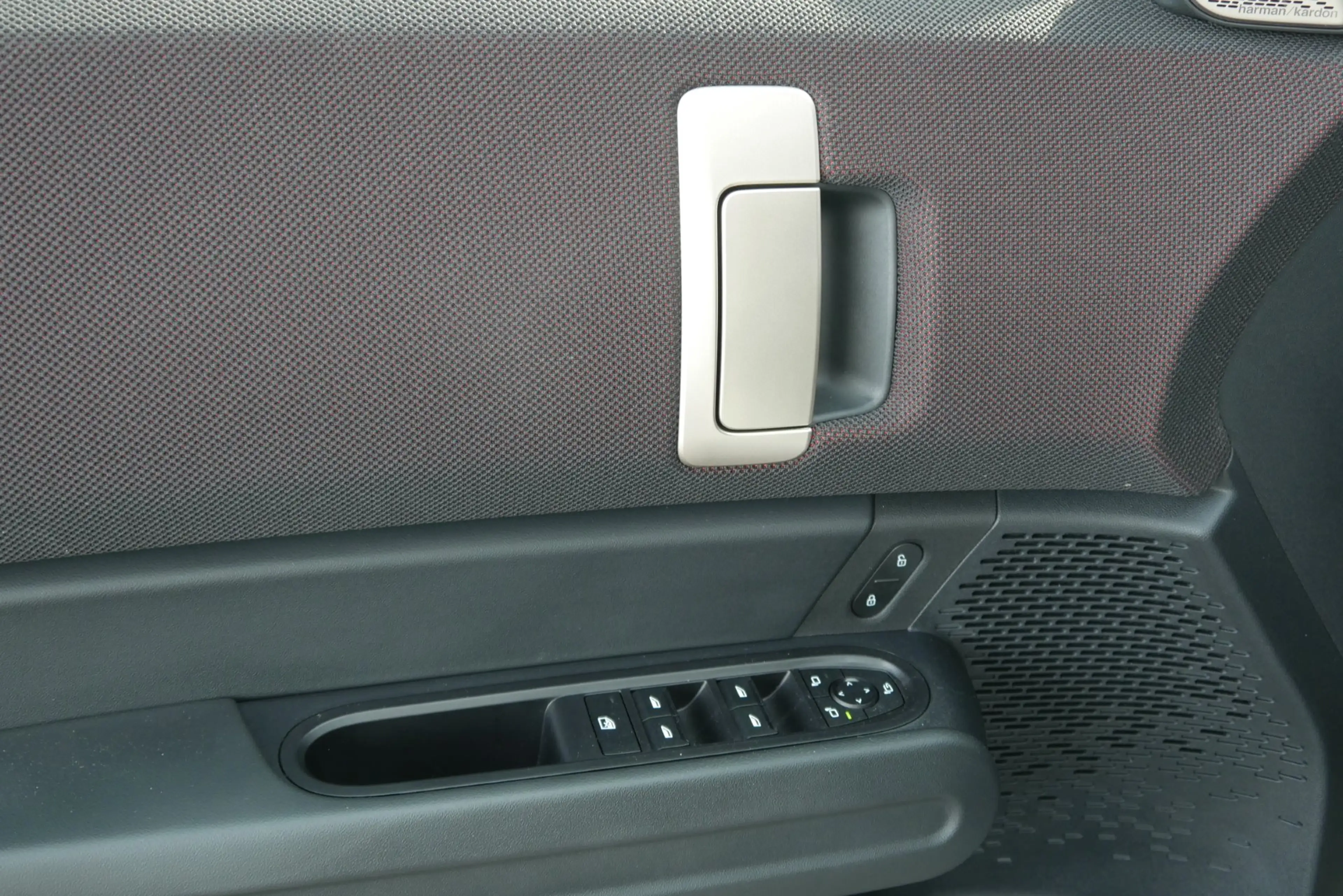 MINI Countryman D *JCW Trim/Paket XL/Pano/DA-Prof./Memorysitz/HUD/H&K Sound* — photo 8