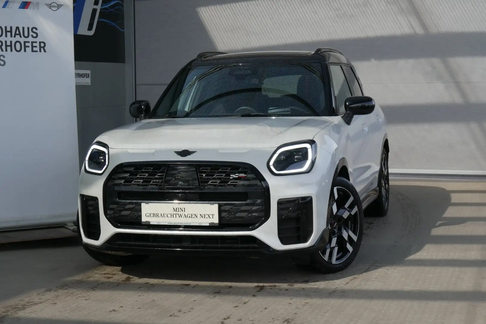 MINI Countryman D *JCW Trim/Paket XL/Pano/DA-Prof./Memorysitz/HUD/H&K Sound* Weiß - 2