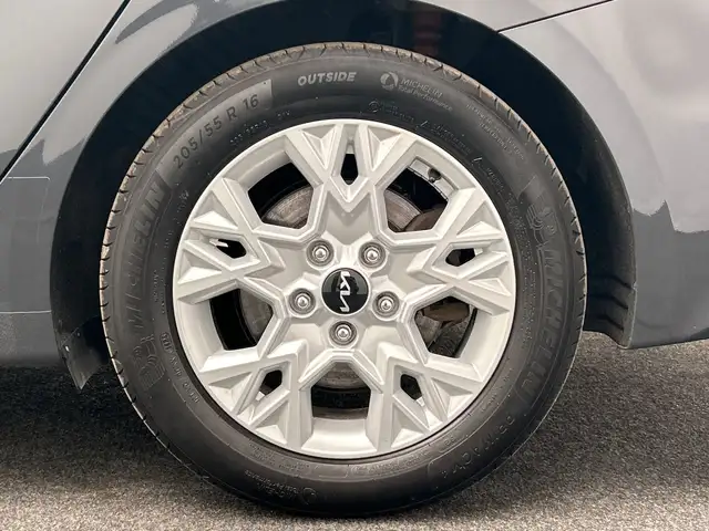 Kia Ceed view 30