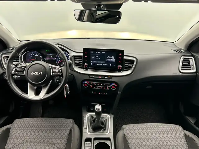 Kia Ceed view 4