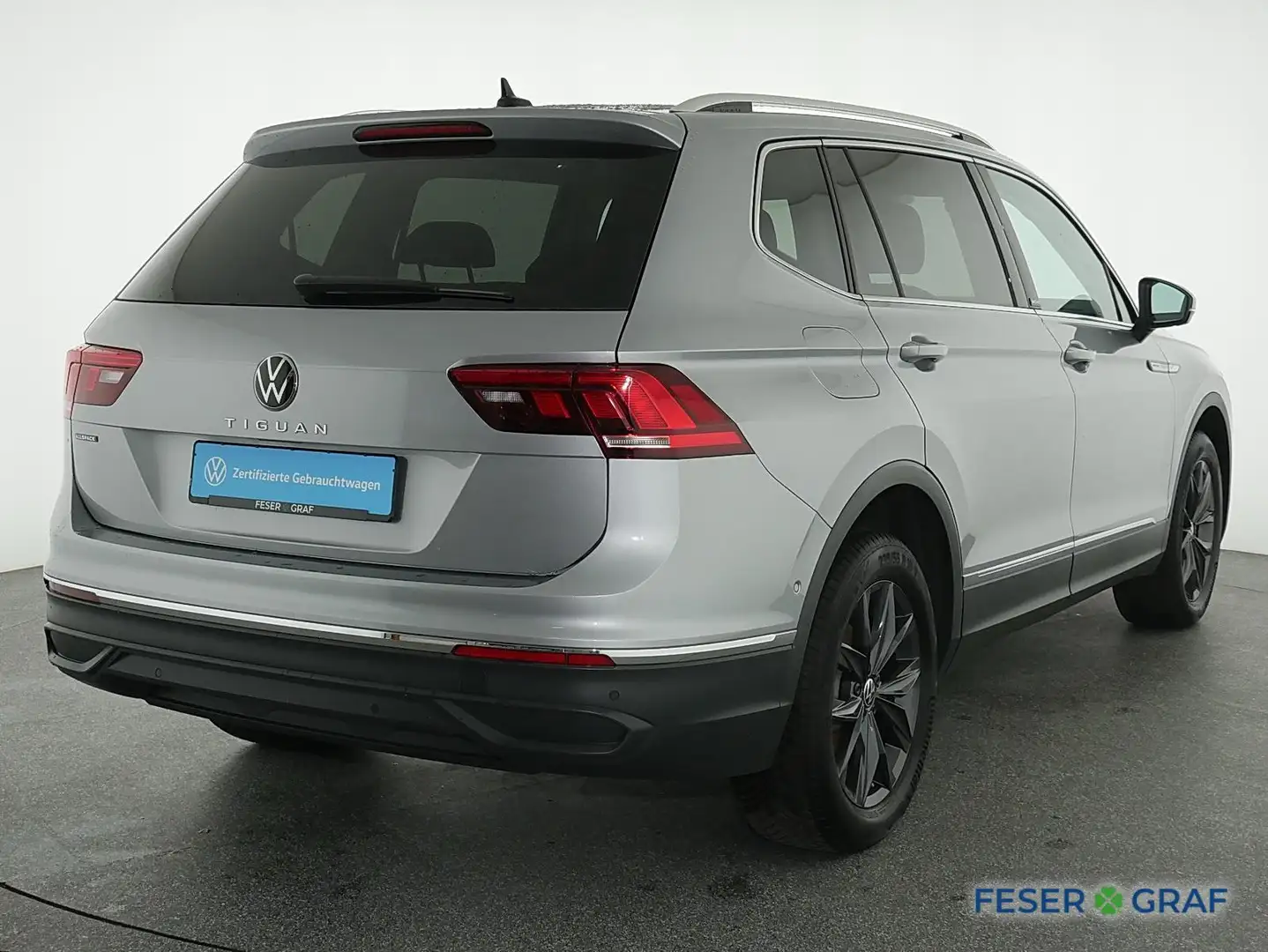 Volkswagen Tiguan Allspace MOVE 1.5 TSI DSG Navi AHK Pano StandHz Silber - 2