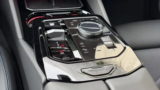 BMW 530 e xDrive Ansicht 29