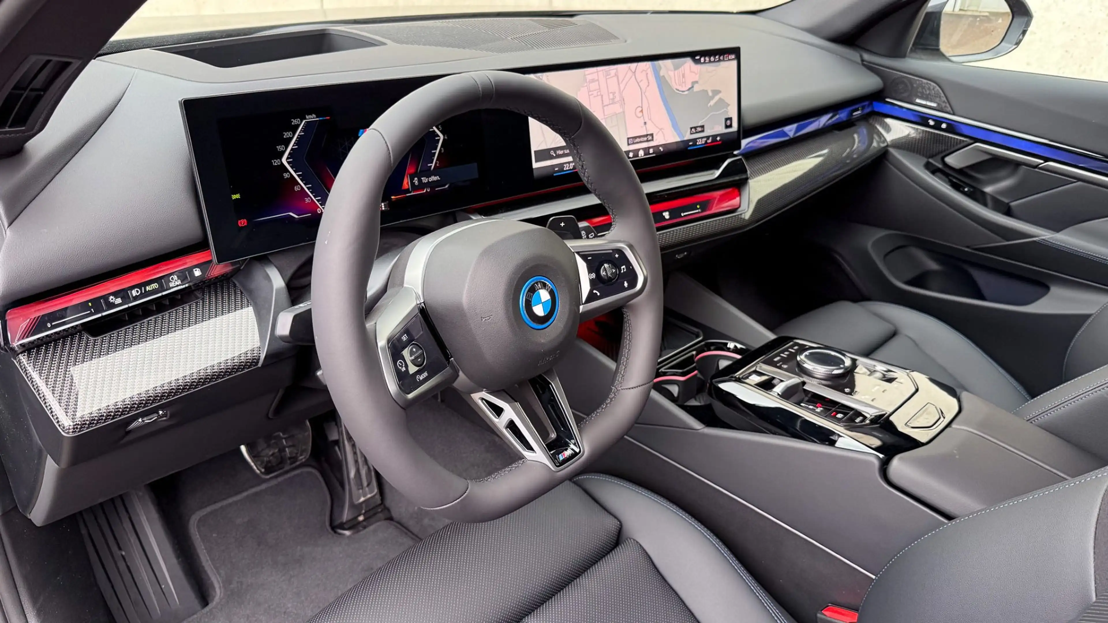 BMW 530 e xDrive — photo 8