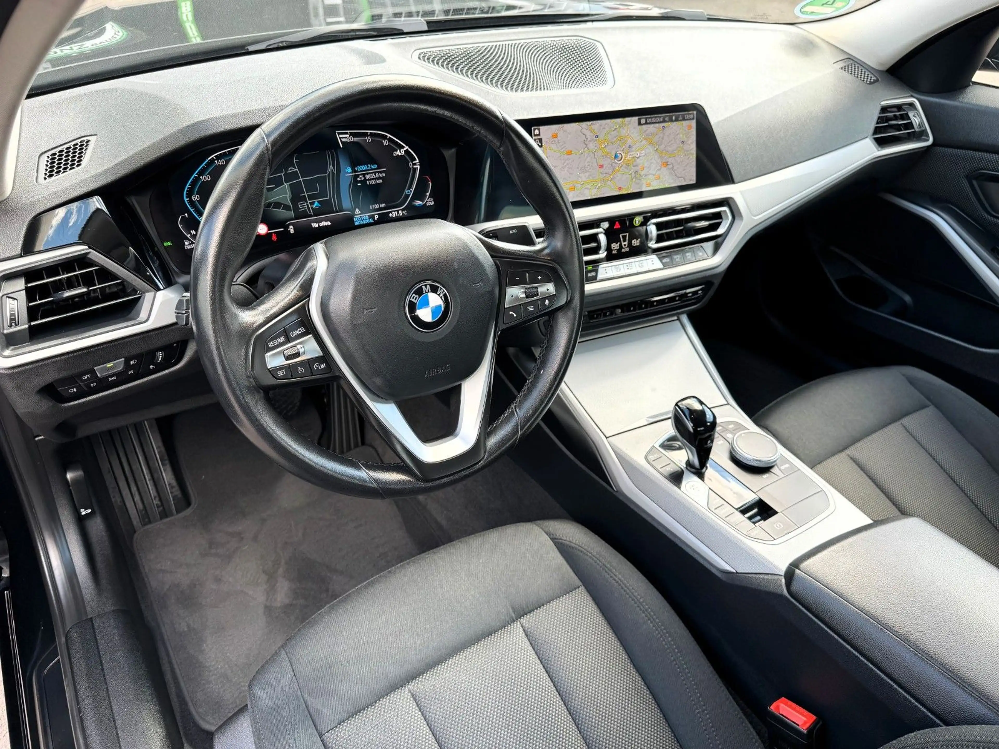 BMW 320 d Limousine Autom. *1.Hand/Virtual/Navi/LED* — photo 8