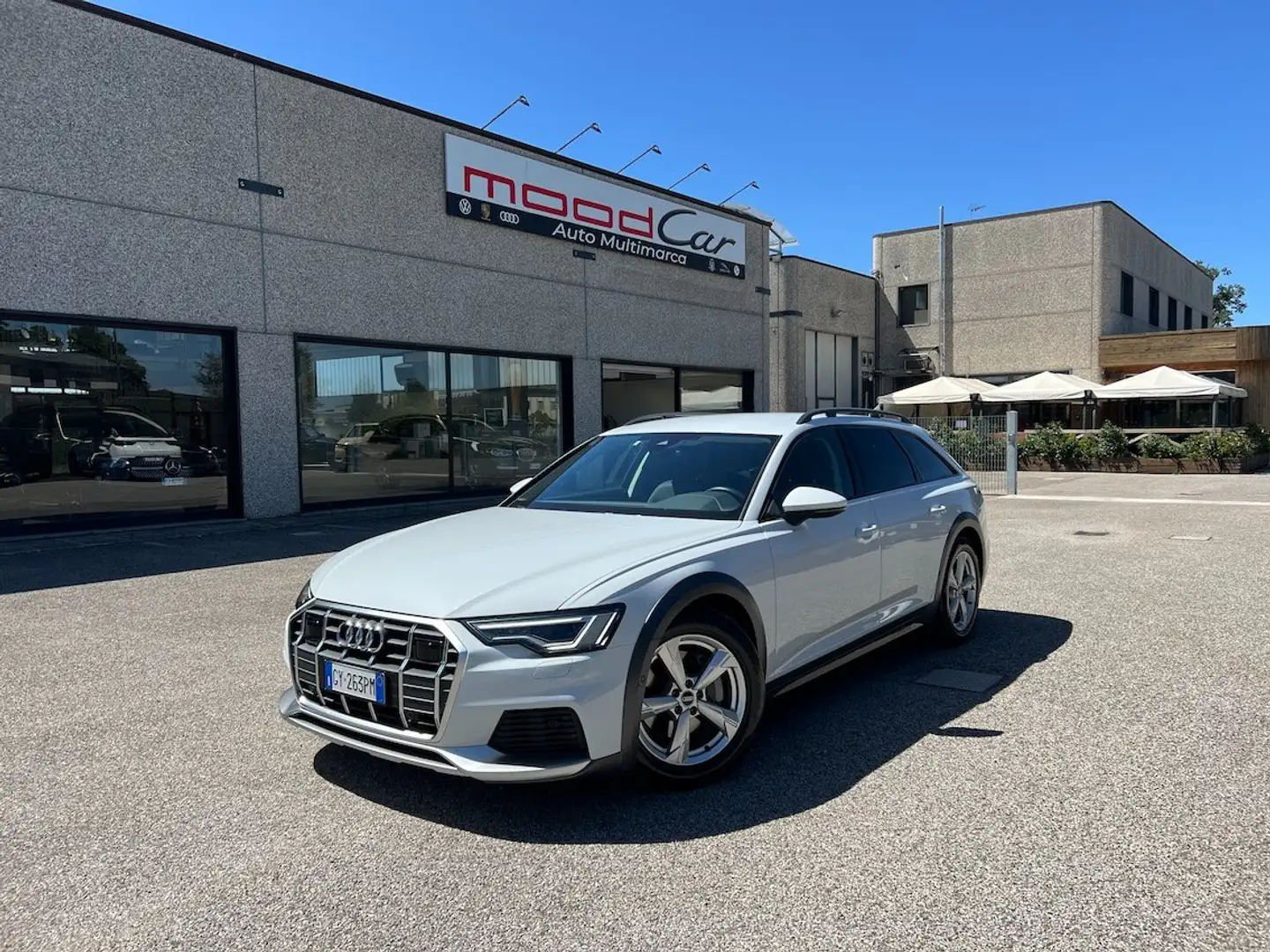 Audi A6 allroad 40 2.0 tdi mhev quattro 204cv s-tronic GANCIO TR. Bianco - 1
