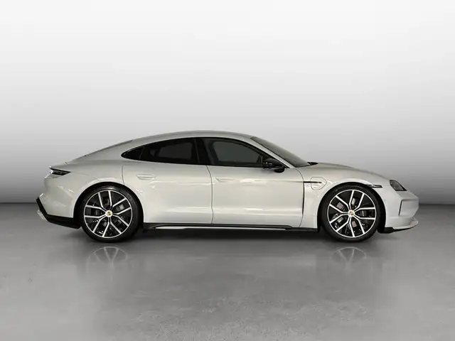 Porsche Taycan view 6