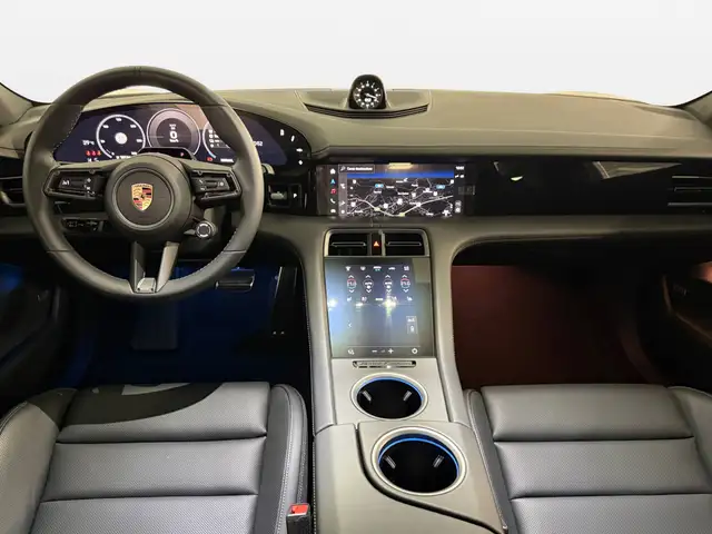 Porsche Taycan view 11