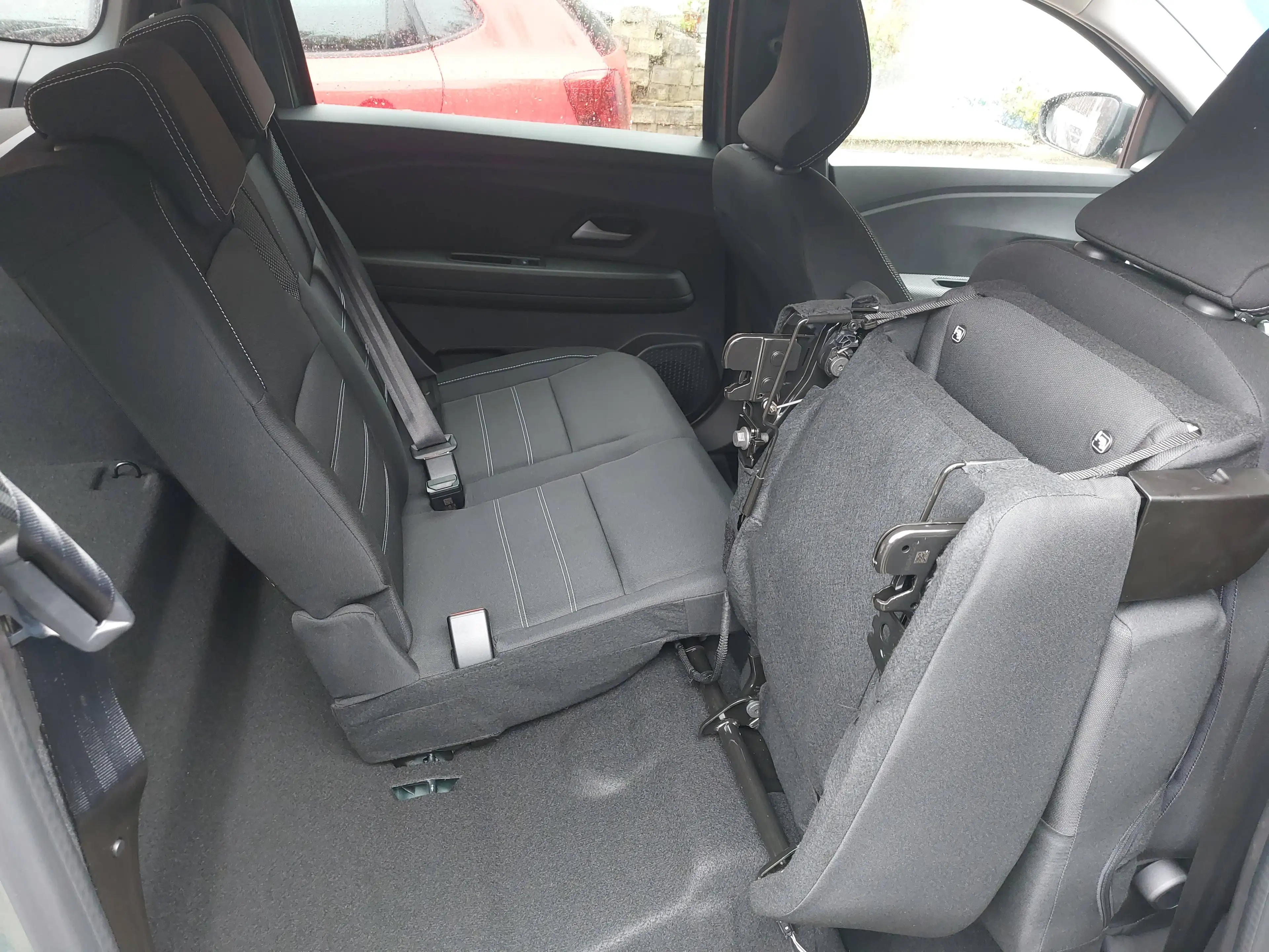 Dacia Jogger TCe110 Expression LT:2-5Wo. 5Si. PDC R-Kam — photo 3