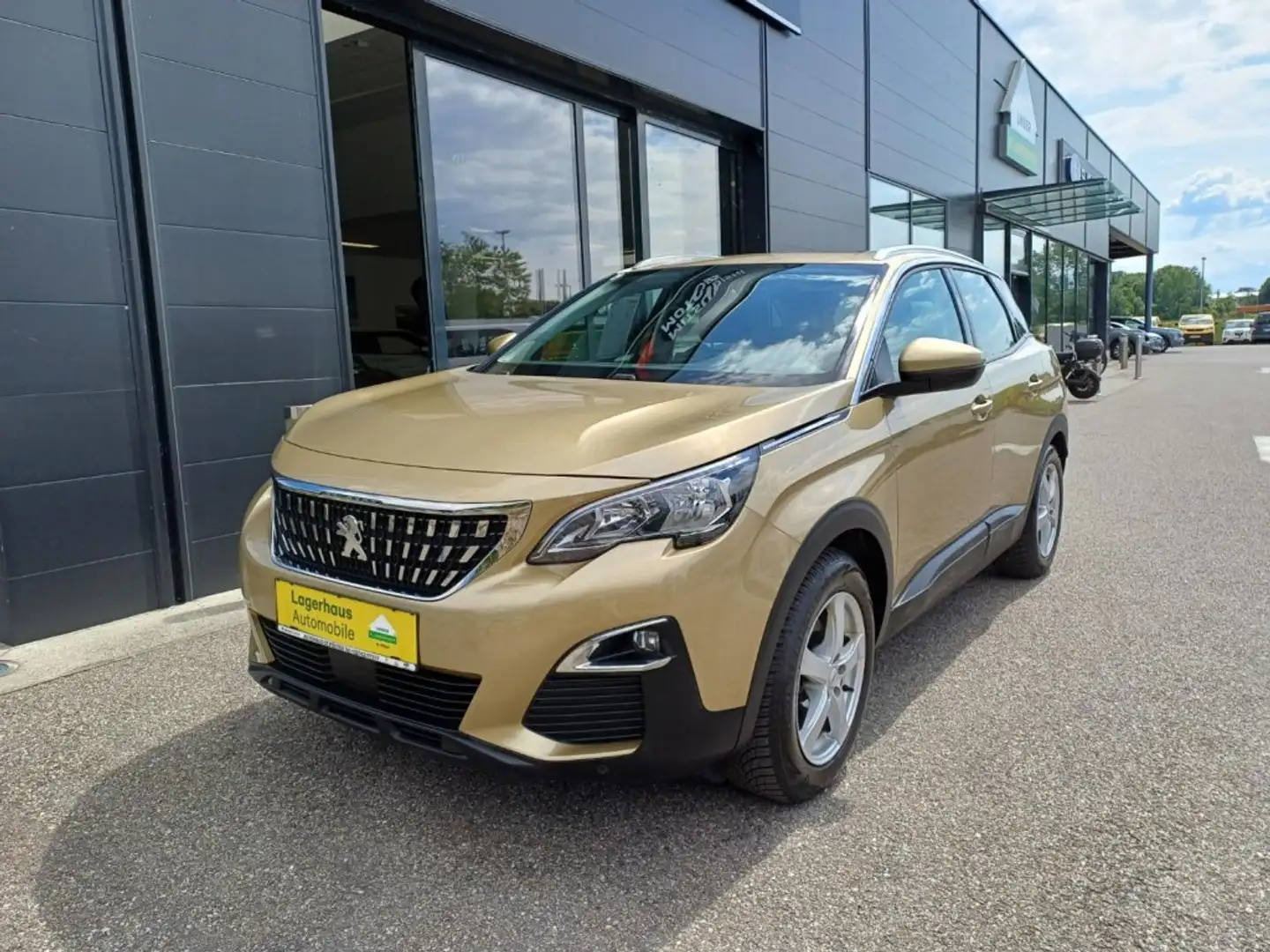 Peugeot 3008 ACTIVE Pure Tech  130 ECO Beige - 2