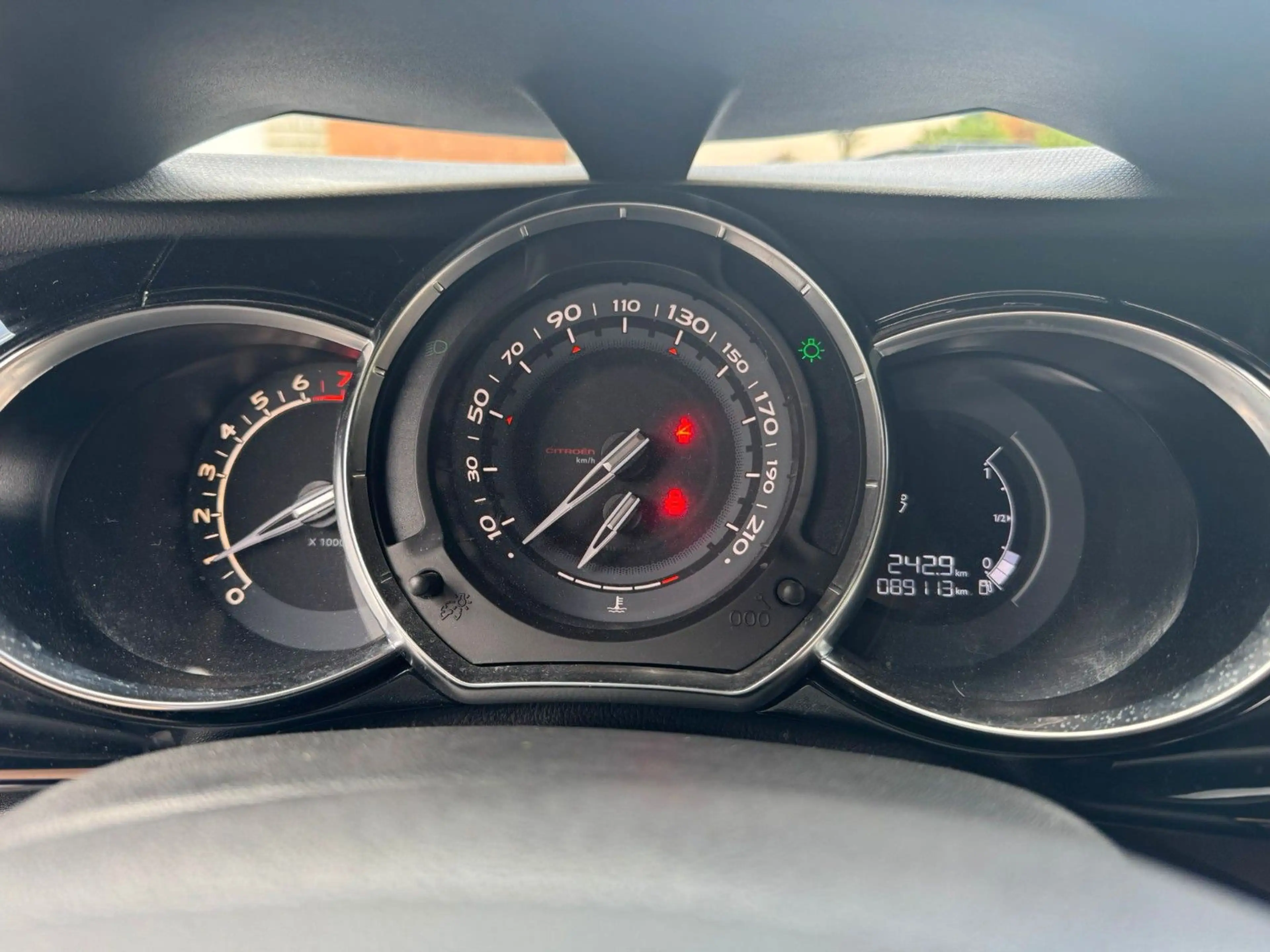 Citroen DS3 SoChic — photo 15