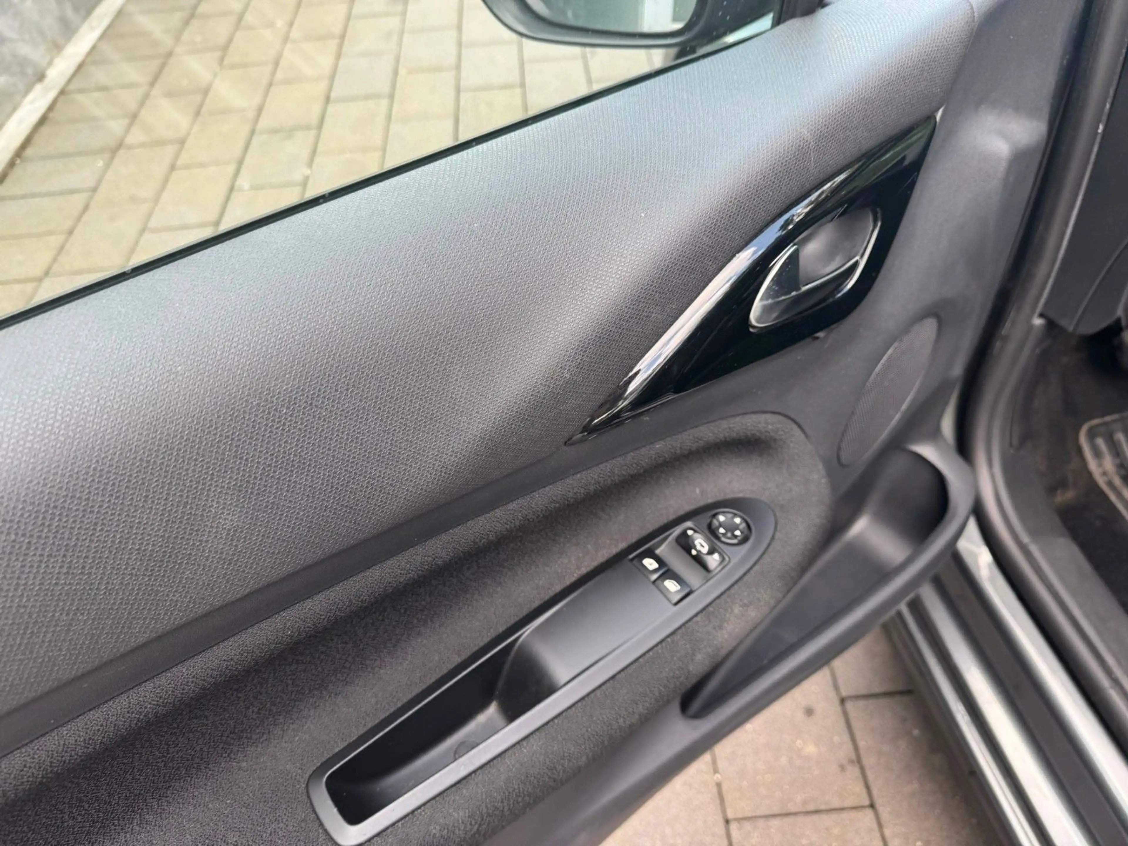 Citroen DS3 SoChic — photo 12