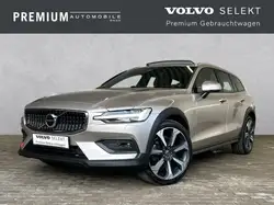 Volvo V60 Cross Country Ultimate AWD HUD Pano Harman/Kardon