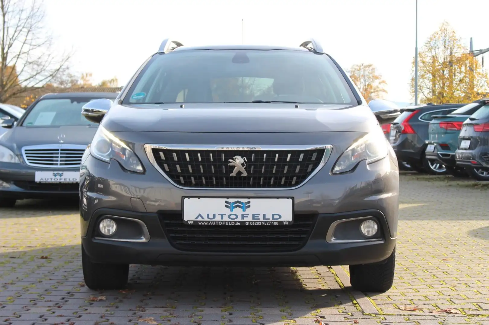 Peugeot 2008 1.2 Style/VOLLSHEFT/KLIMA/PDC/SHZ/ Grau - 2