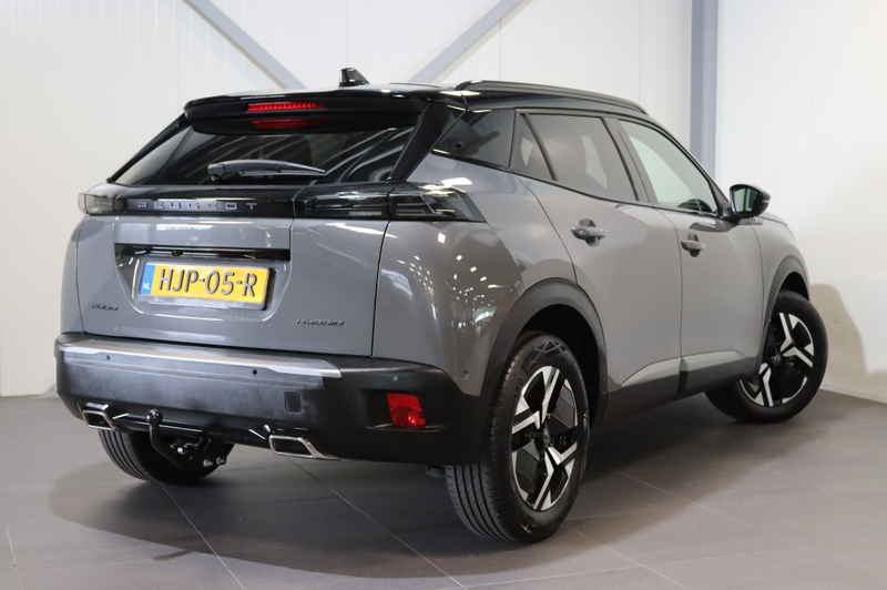Peugeot 2008 1.2 Hybrid 145 GT — photo 7