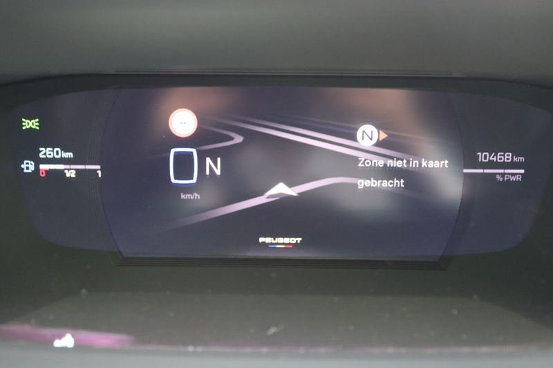 Peugeot 2008 1.2 Hybrid 145 GT — photo 13