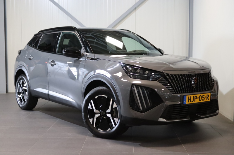 Peugeot 2008 1.2 Hybrid 145 GT — photo 11