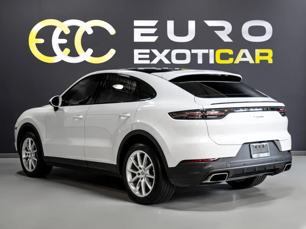 Porsche Cayenne снимка Porsche Cayenne