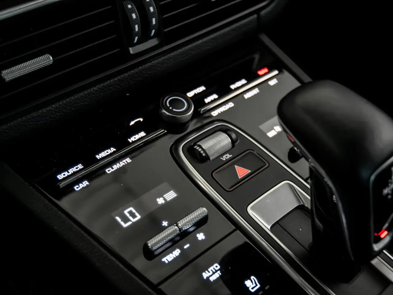 Porsche Cayenne снимка Porsche Cayenne