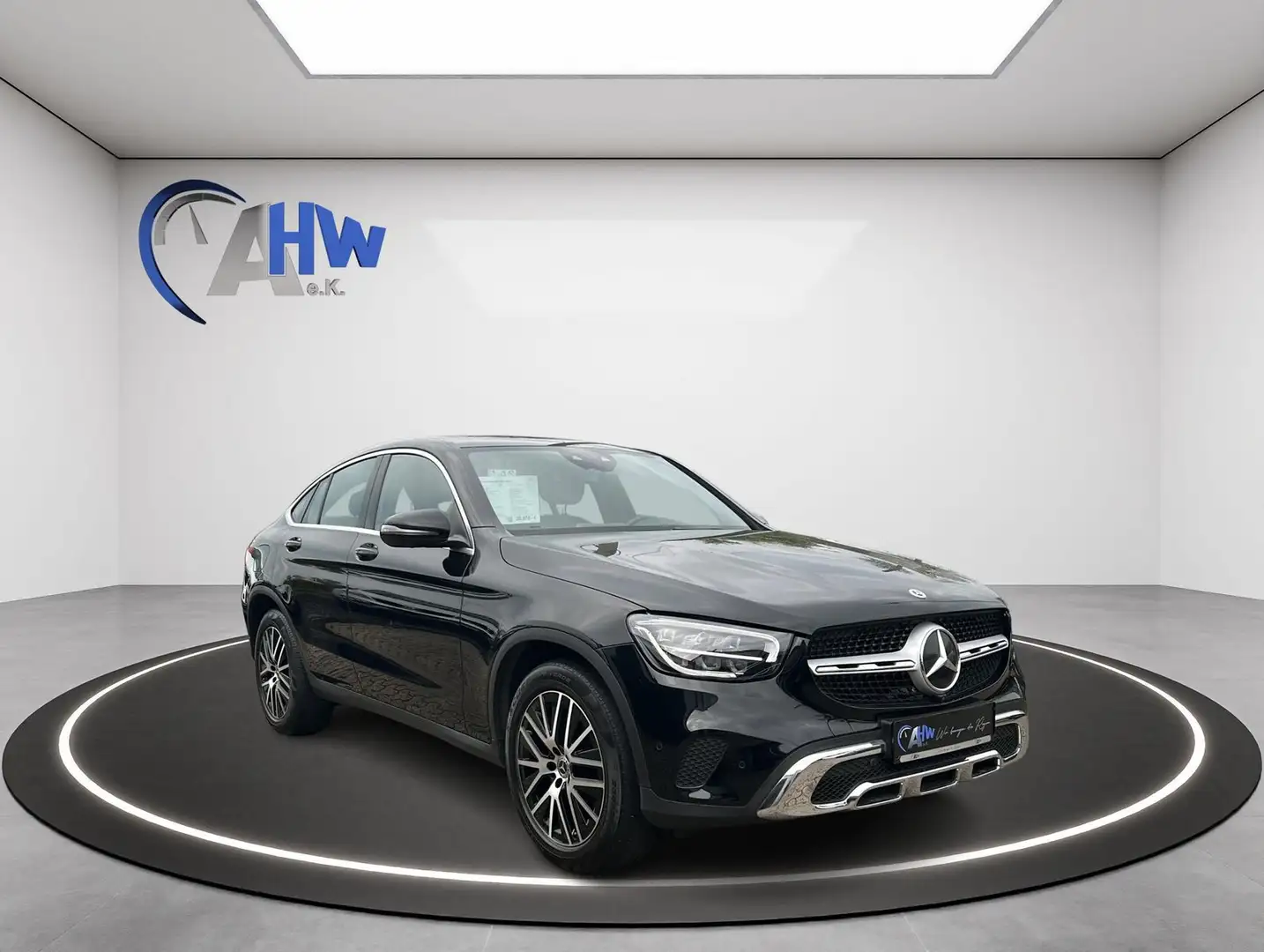 Mercedes-Benz GLC 300 d 4MaticExclusive Schwarz - 2