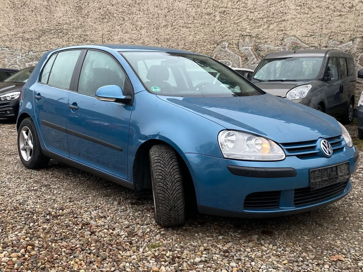 Volkswagen Golf V Lim. Trendline Blau - 2