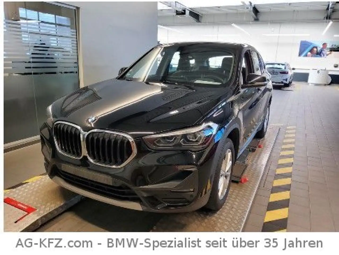 BMW X1 xDrive20d HUD/Leder/Sportsitze/WiFi/SPUR Nero - 1