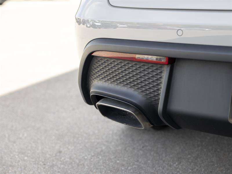 2024 Porsche Macan Base Gray thumb 12