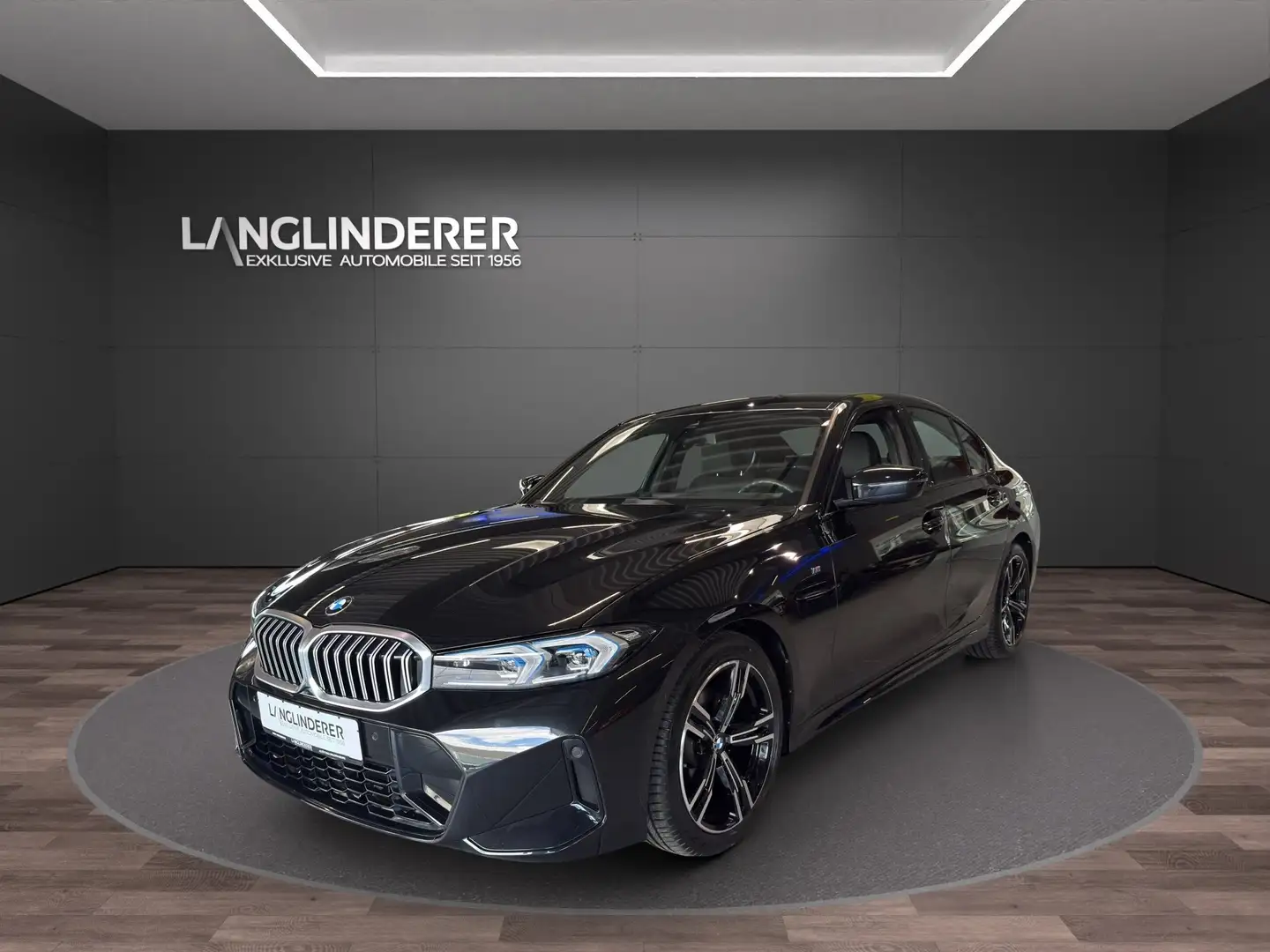 BMW 320 d Limousine MSport NP64179,- WirelessCharging Schwarz - 1