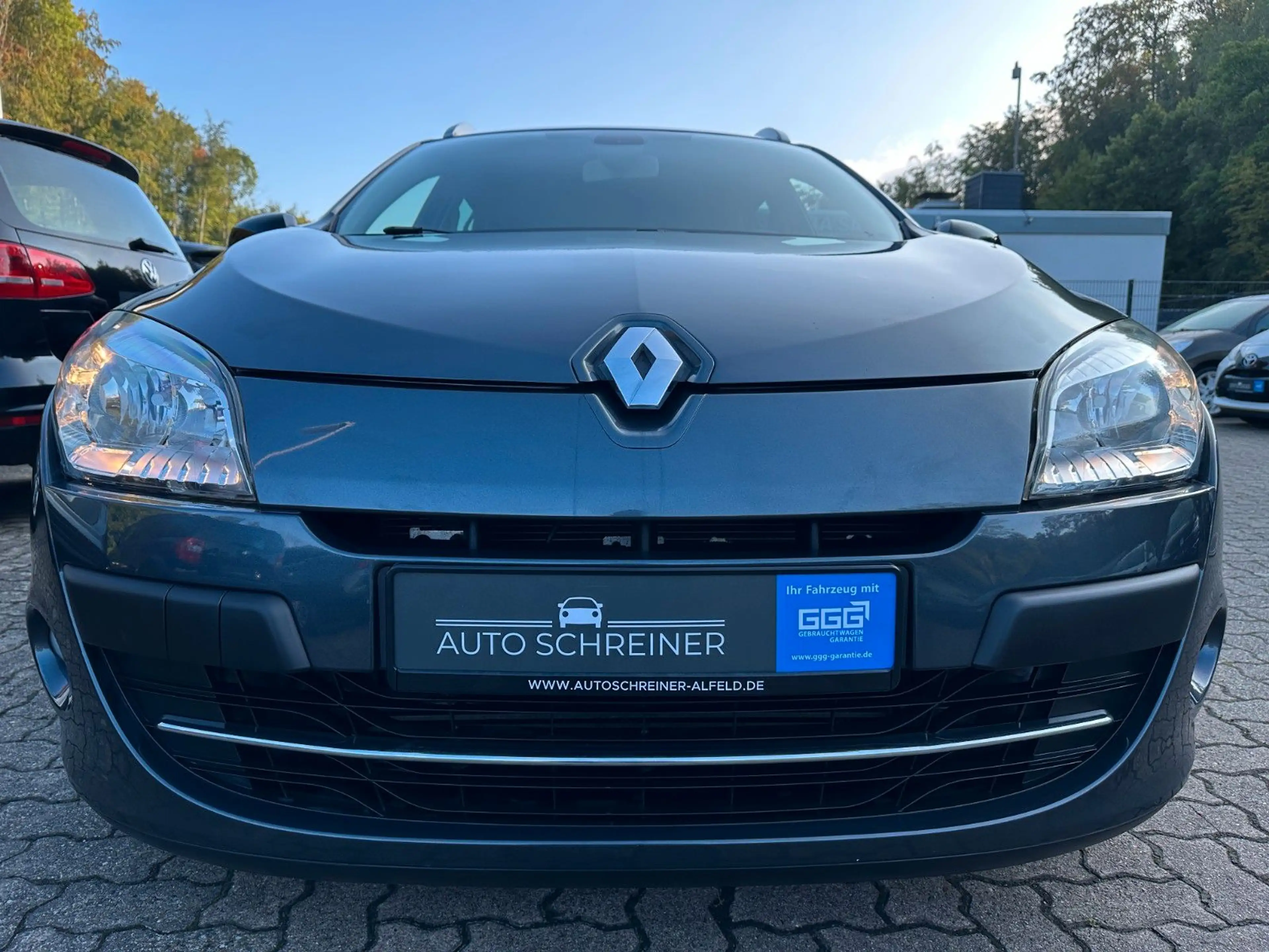 Renault Megane Grandtour BOSE Edition TEMPOMAT PDC NAVI — photo 3