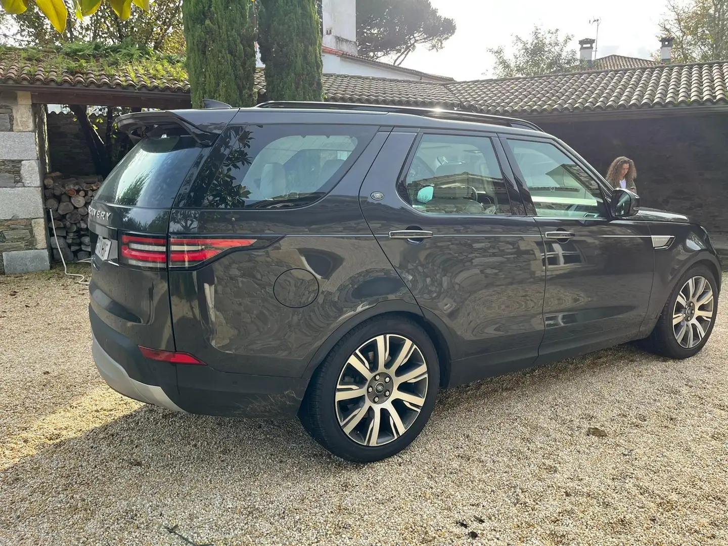 Land Rover Discovery 3.0 Si6 HSE Luxury Gris - 1