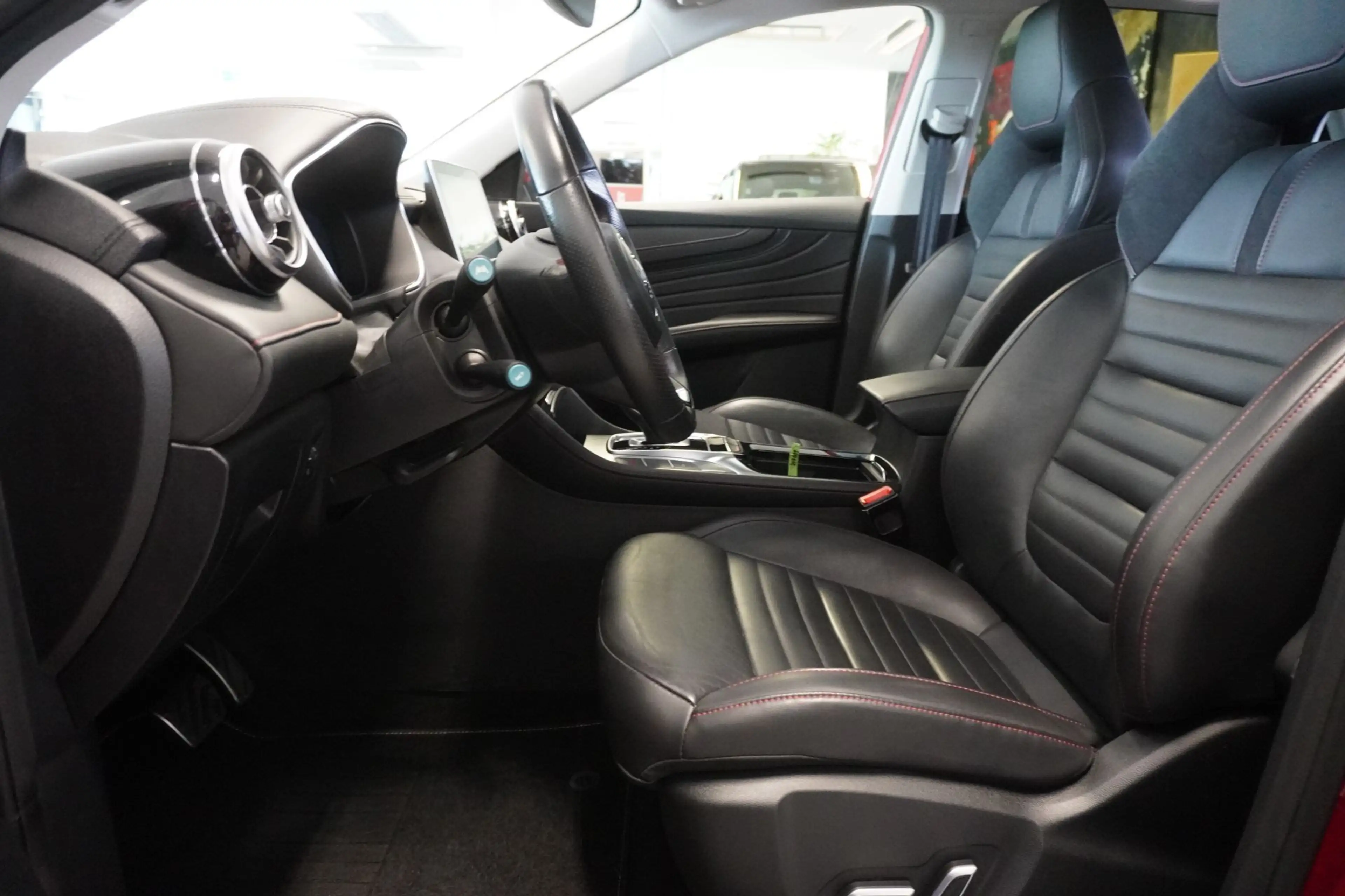 MG EHS Luxury PHEV Aut. Facelift/MY25 — photo 8