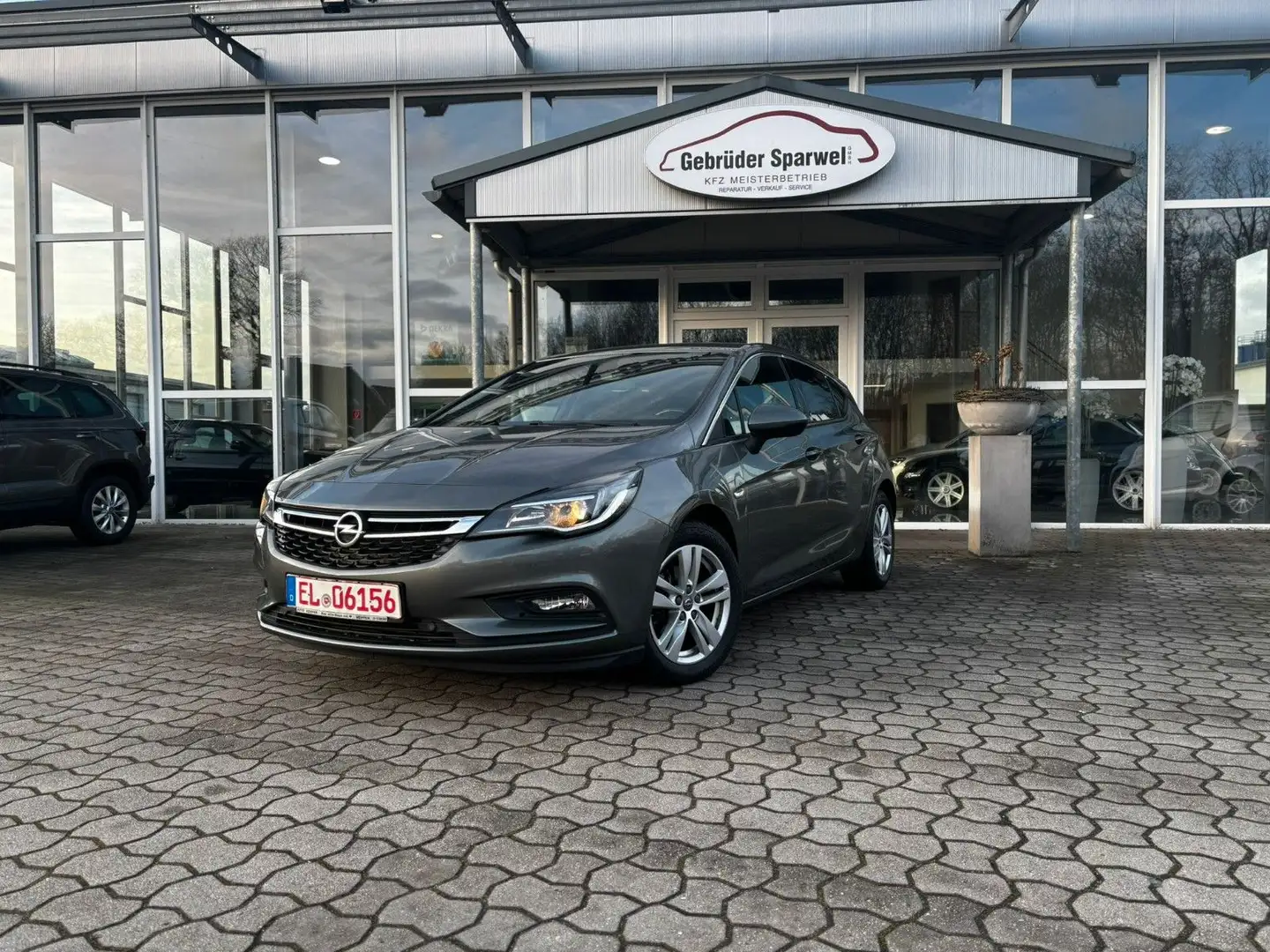 Opel Astra K Lim. 5-trg. Dynamic Gris - 2