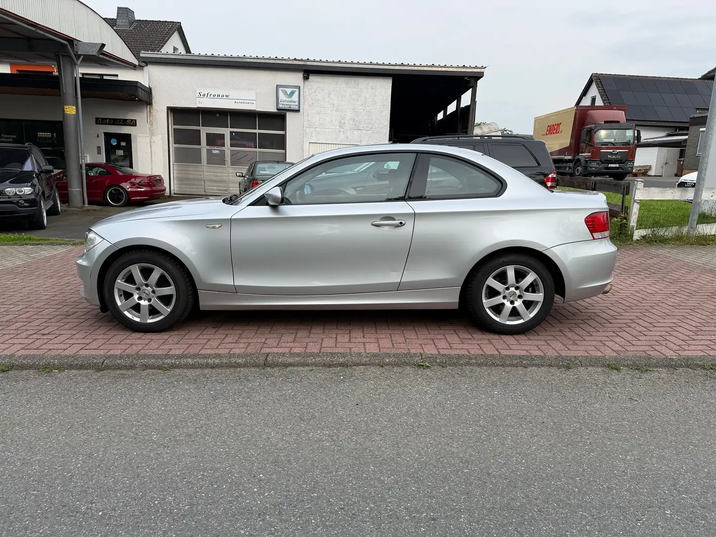 BMW 120 d Coupe 2. Hand Austauschmotor Schiebedach Silber - 2