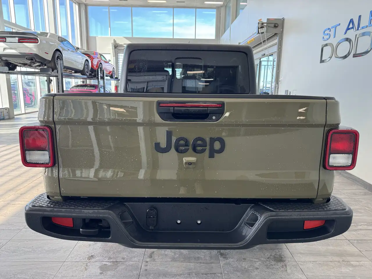 Jeep Gladiator снимка Jeep Gladiator