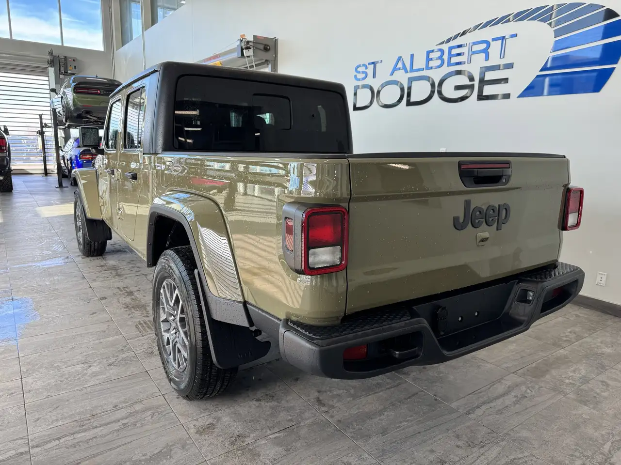 Jeep Gladiator снимка Jeep Gladiator