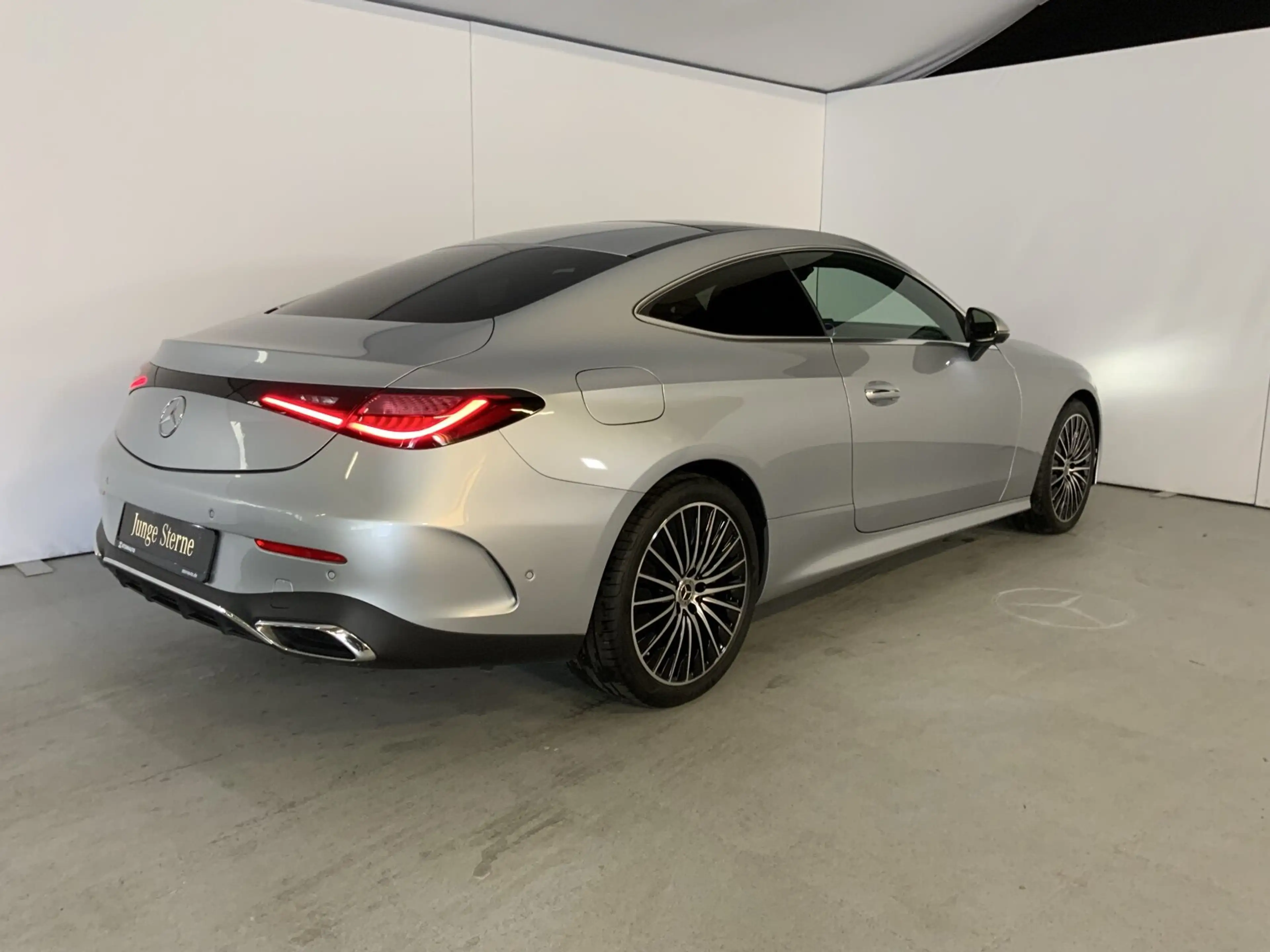 Mercedes-Benz CLE 220 CLE 220 d Coupé AMG AHK Pano Hinterachslenkung — photo 5
