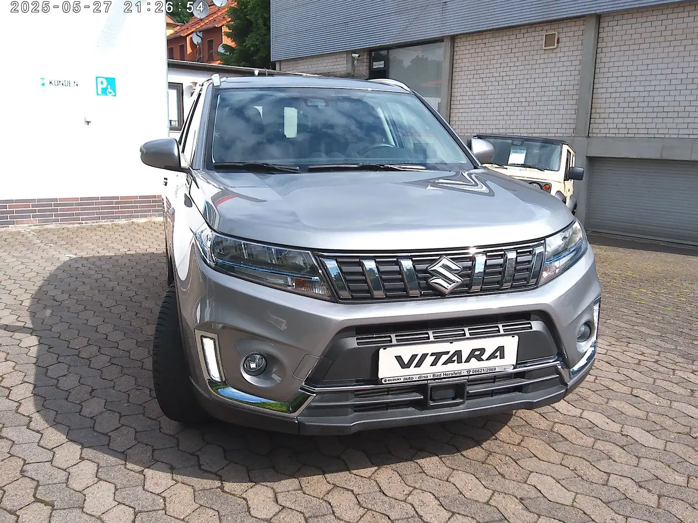 Suzuki Vitara 1.4 BOOSTERJET Hybrid 4x4  AHK 1.Hd. Grau - 1