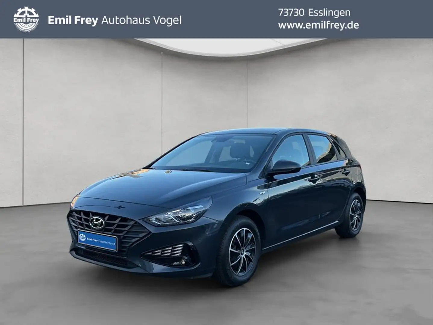 Hyundai i30 1.5 Pure Grey - 1