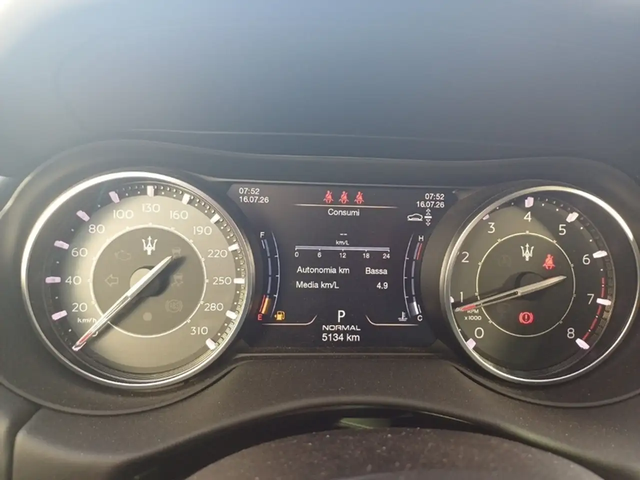 Maserati Levante 3.0 V6 424 CV F-TRIBUTO Q4 AUTO SUV, миниатюра 8