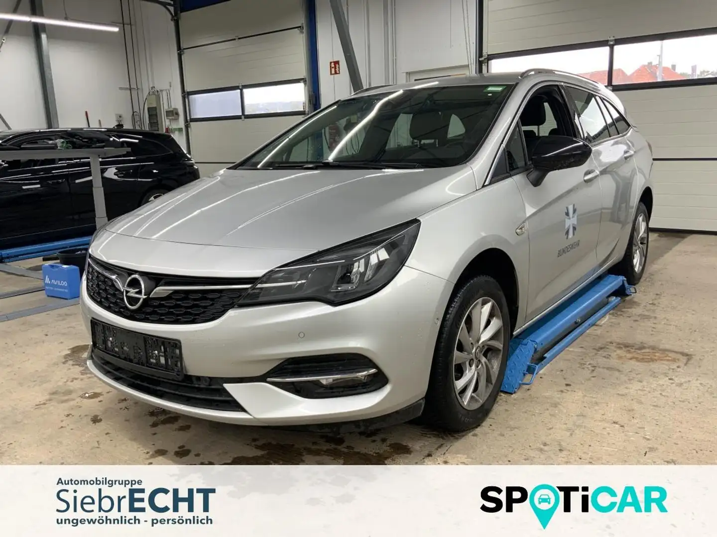 Opel Astra Elegance 1.5D*NAVI*RFK*PDC*uvm Silber - 1