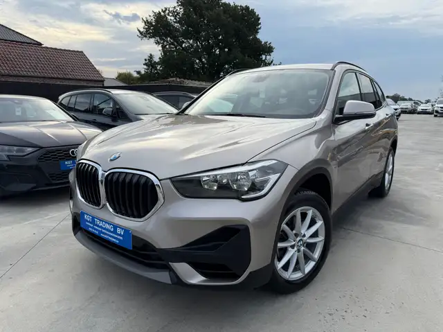 BMW X1 1.5i FACELIFT NAVIGATIE PRO ZETELVERWARMING DAB