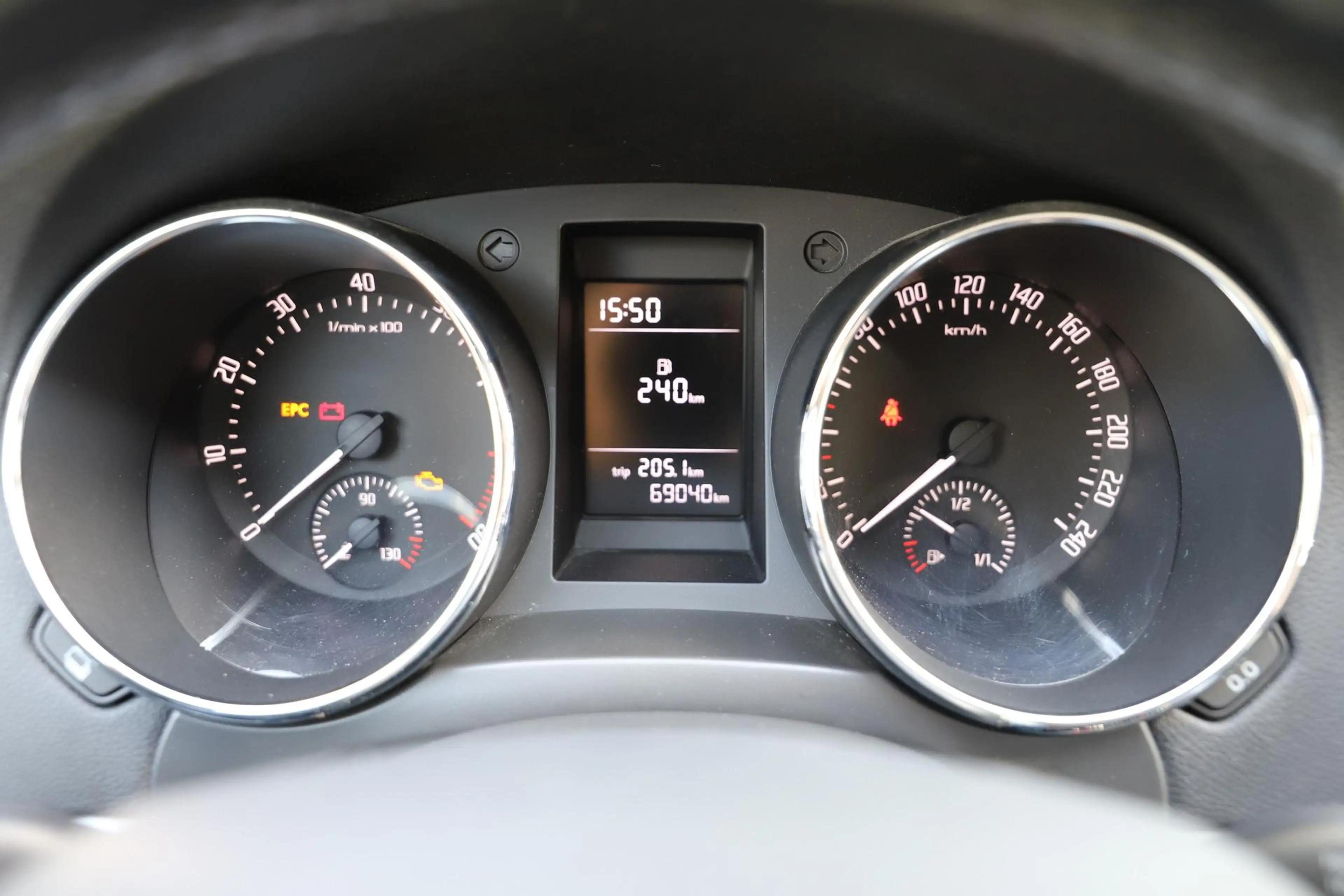 Skoda Yeti 110PS Ambition - AHK/SHZ/PDC/GJR/Climatronic/1.... — photo 10