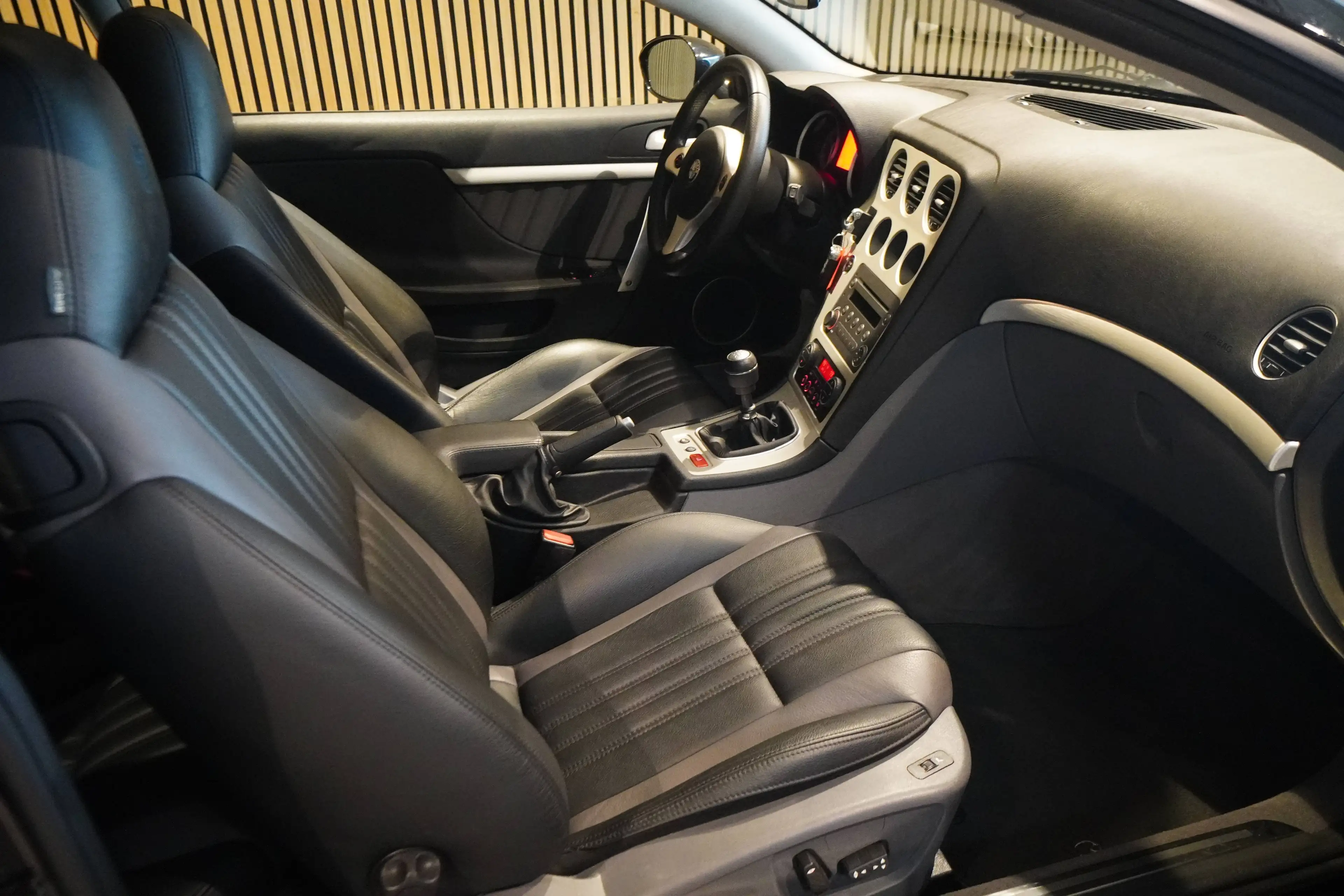 Alfa Romeo Brera Brera 2.2 JTS 16V Sky View-BRD-FZG-U-frei-Toller Zustand — photo 8