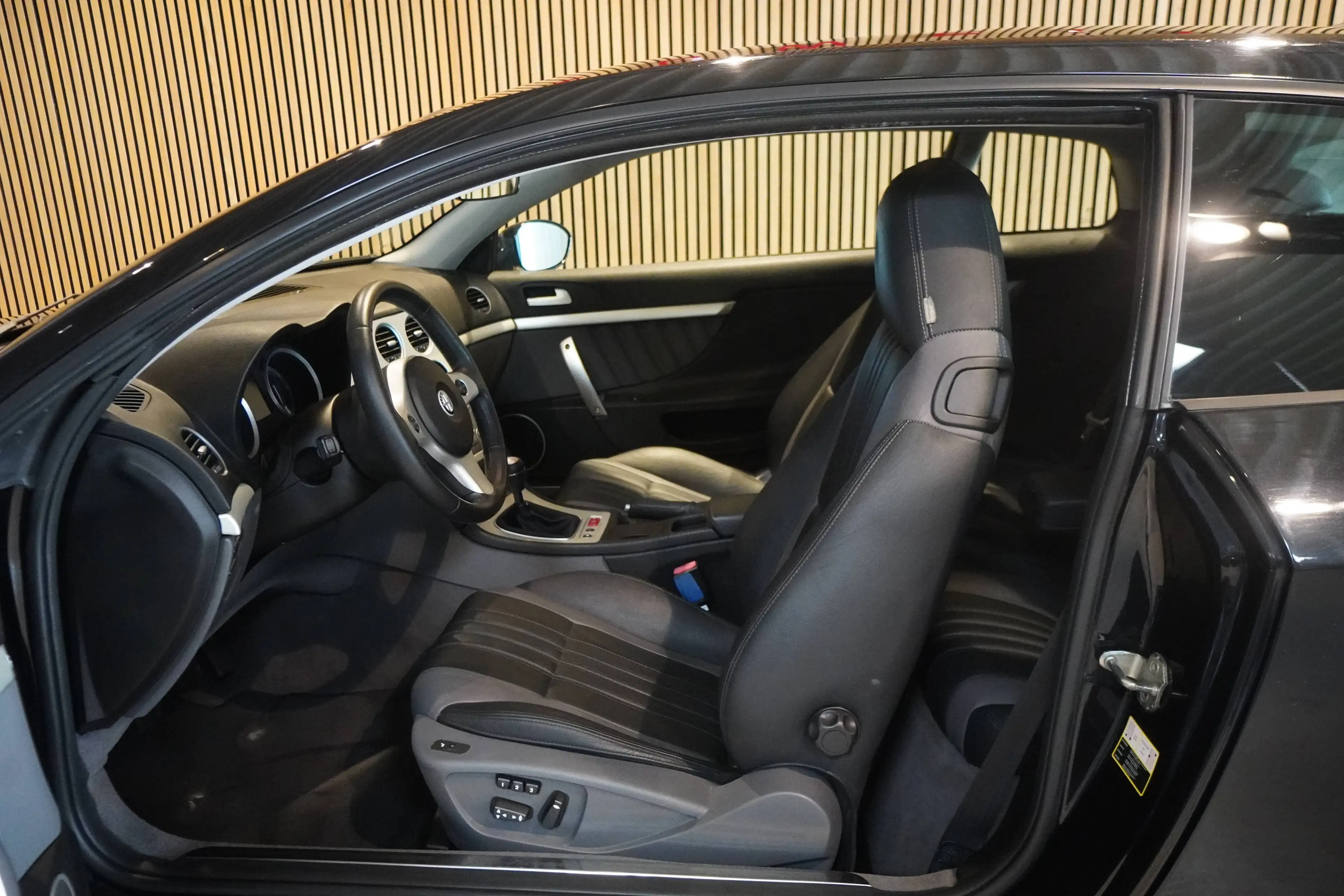 Alfa Romeo Brera Brera 2.2 JTS 16V Sky View-BRD-FZG-U-frei-Toller Zustand — photo 5