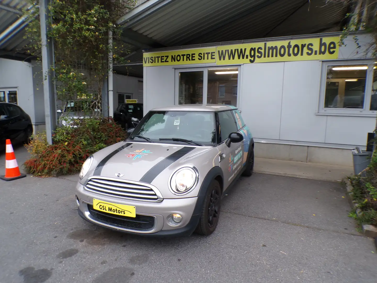 MINI One D 1.6D 90cv Gris metal 02/14 3.600€ prix marchand Gris - 1