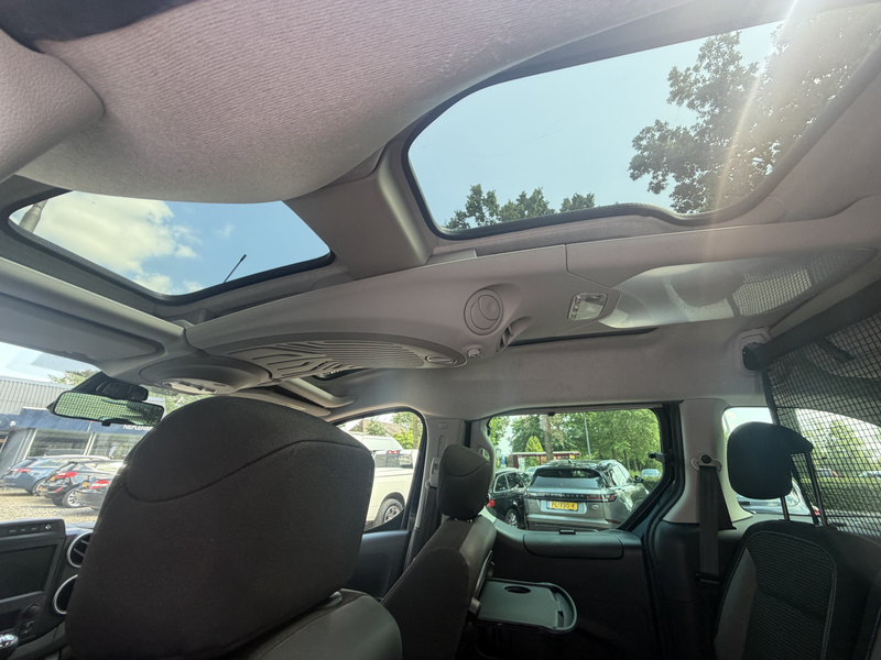 Peugeot Partner Tepee 1.2 PureTech Active 6-2018 • 81 kW / 110 PK — photo 28