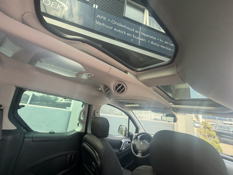 Peugeot Partner Tepee 1.2 PureTech Active 6-2018 • 81 kW / 110 PK — photo 40