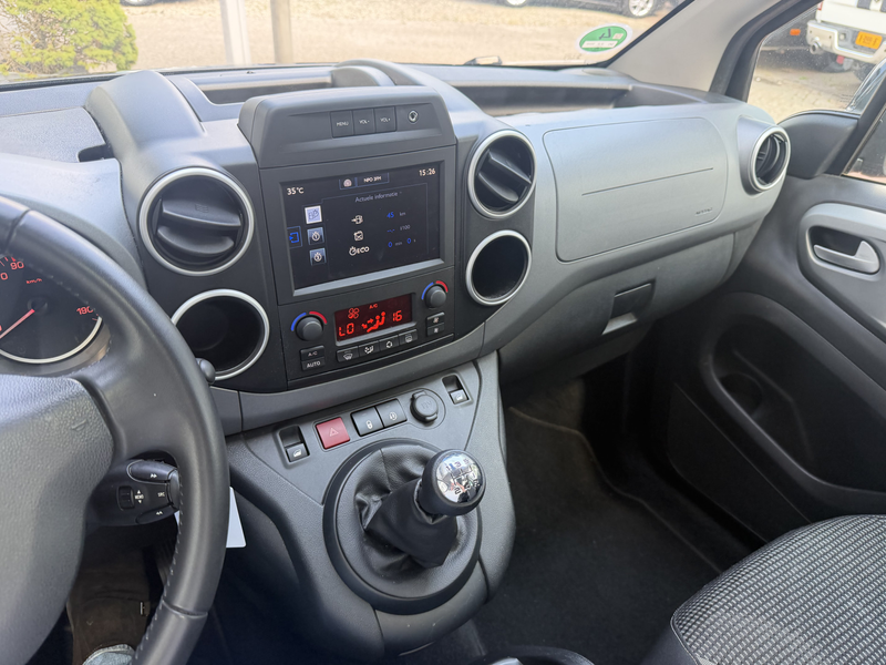 Peugeot Partner Tepee 1.2 PureTech Active 6-2018 • 81 kW / 110 PK — photo 21