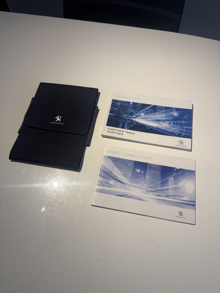 Peugeot Partner Tepee 1.2 PureTech Active 6-2018 • 81 kW / 110 PK — photo 35